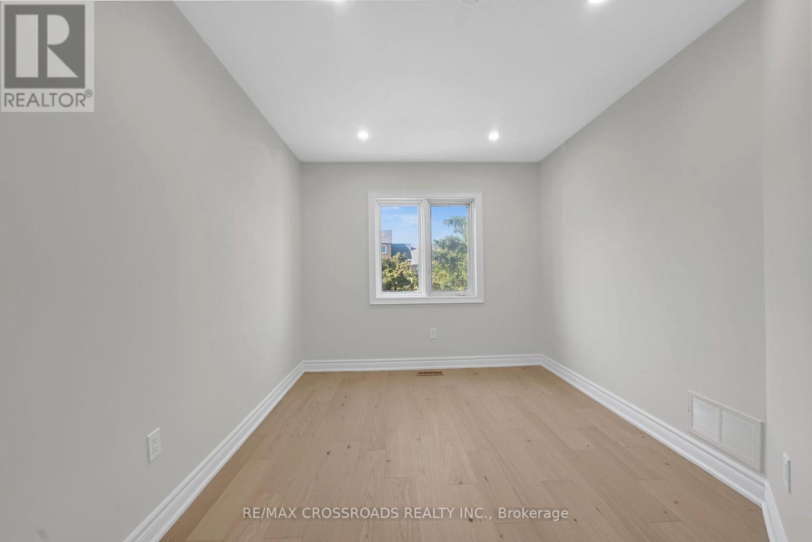321 Sparrow Circle, Pickering, Ontario  L1V 6Y3 - Photo 27 - E13641142