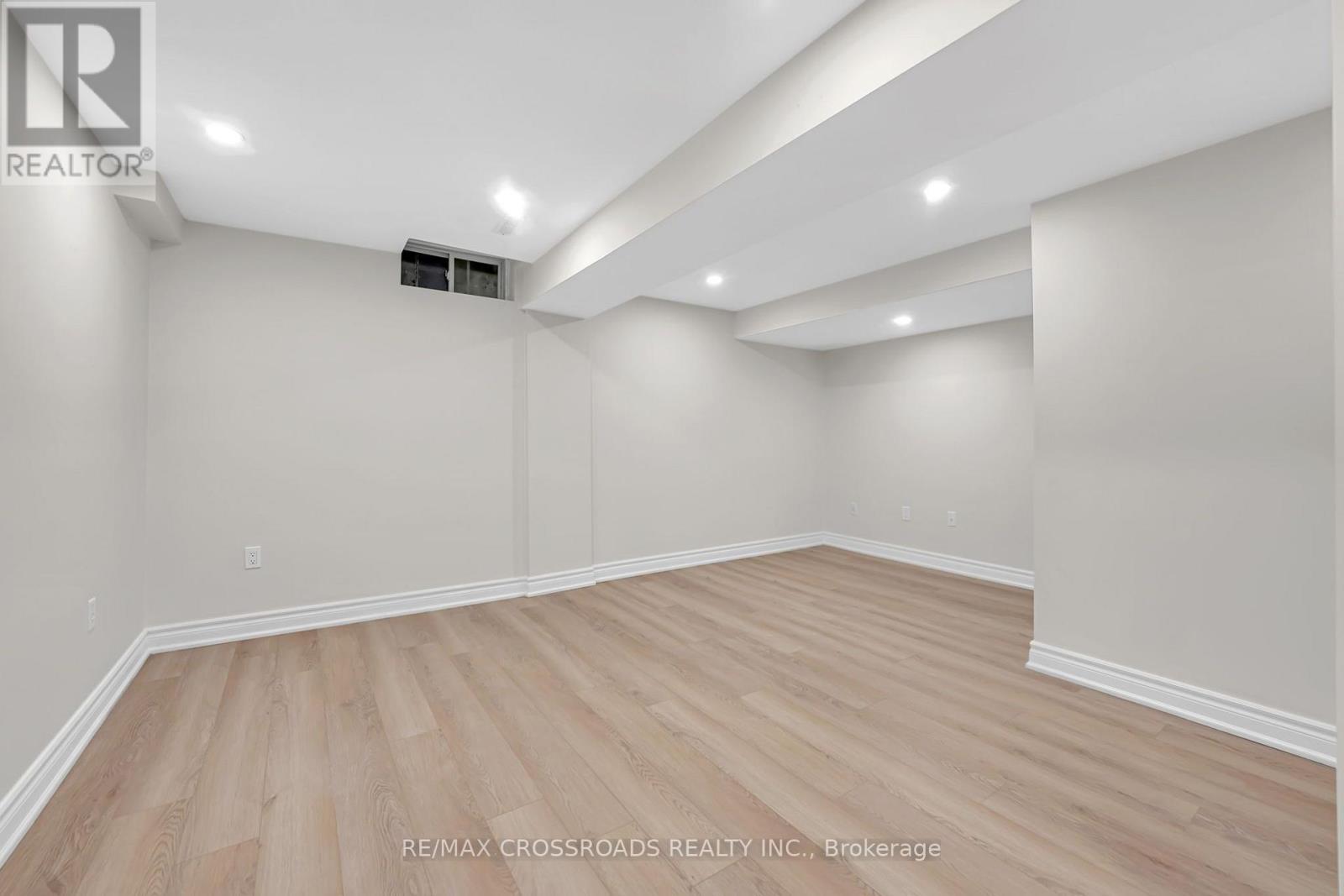 321 Sparrow Circle, Pickering, Ontario  L1V 6Y3 - Photo 31 - E13641142