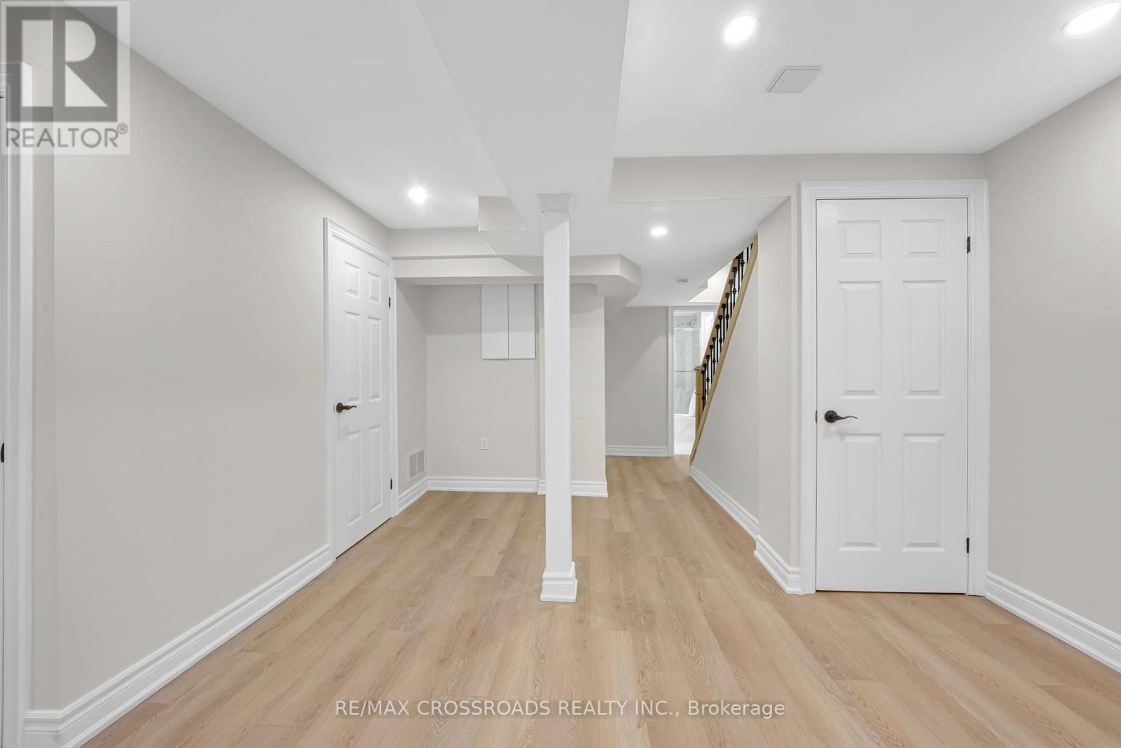 321 Sparrow Circle, Pickering, Ontario  L1V 6Y3 - Photo 34 - E13641142