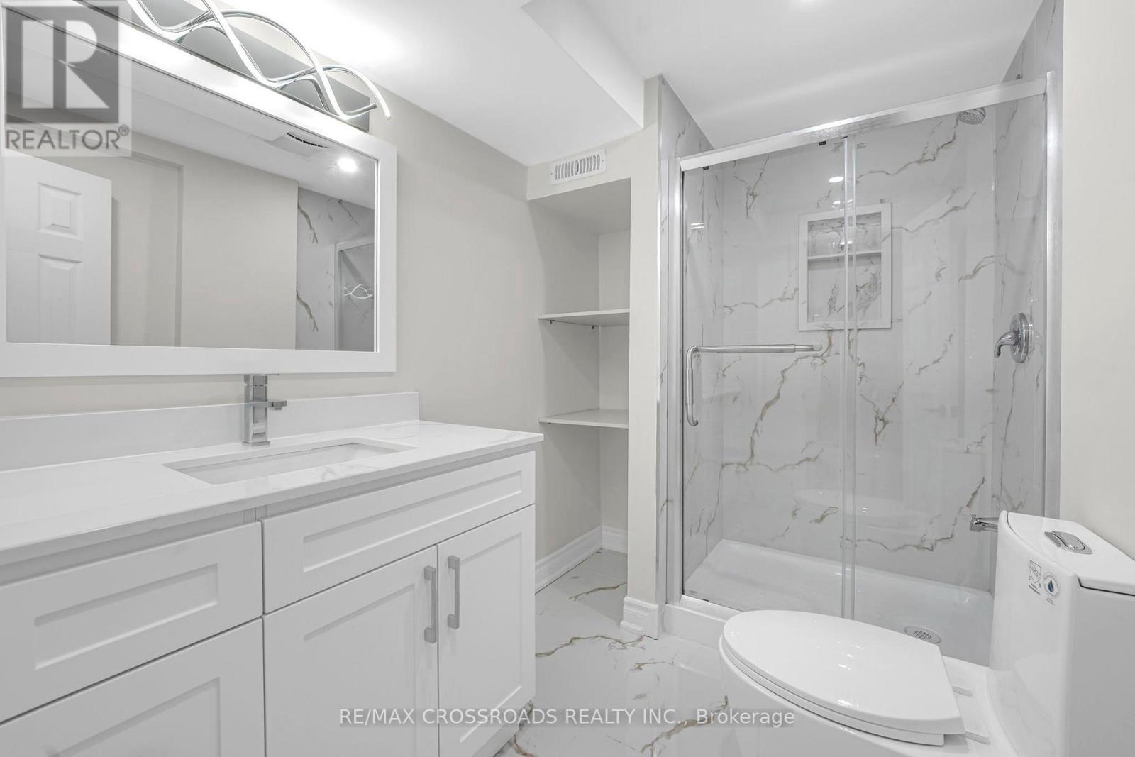 321 Sparrow Circle, Pickering, Ontario  L1V 6Y3 - Photo 35 - E13641142