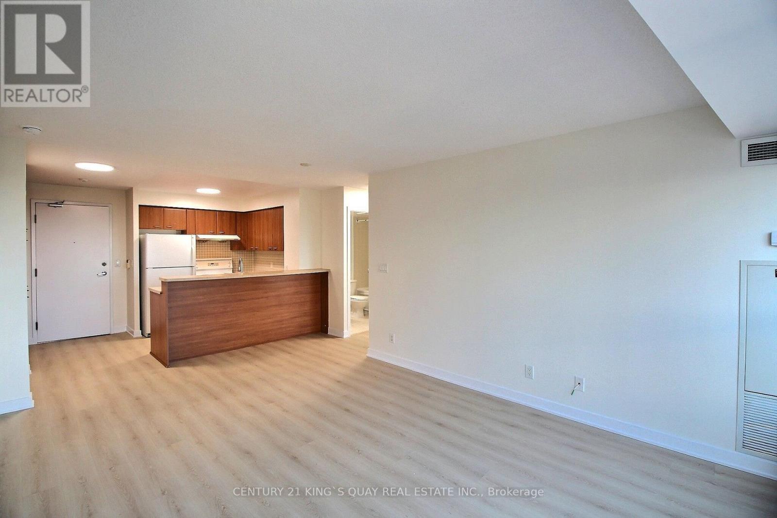 2009 - 36 Lee Centre Drive, Toronto, Ontario  M1H 3K2 - Photo 5 - E13641282