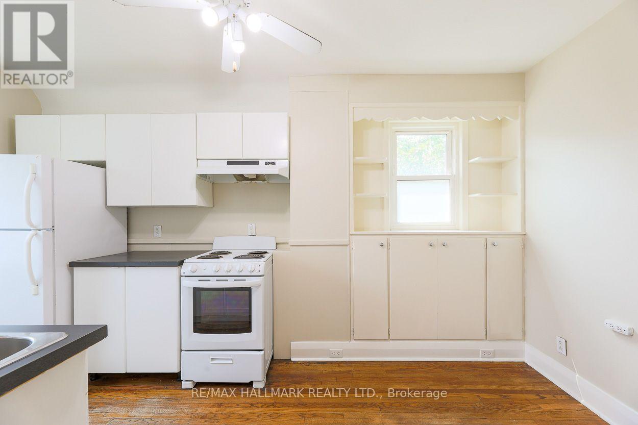 Upper - 2159 Gerrard Street E, Toronto, Ontario  M4E 2C4 - Photo 3 - E13641290