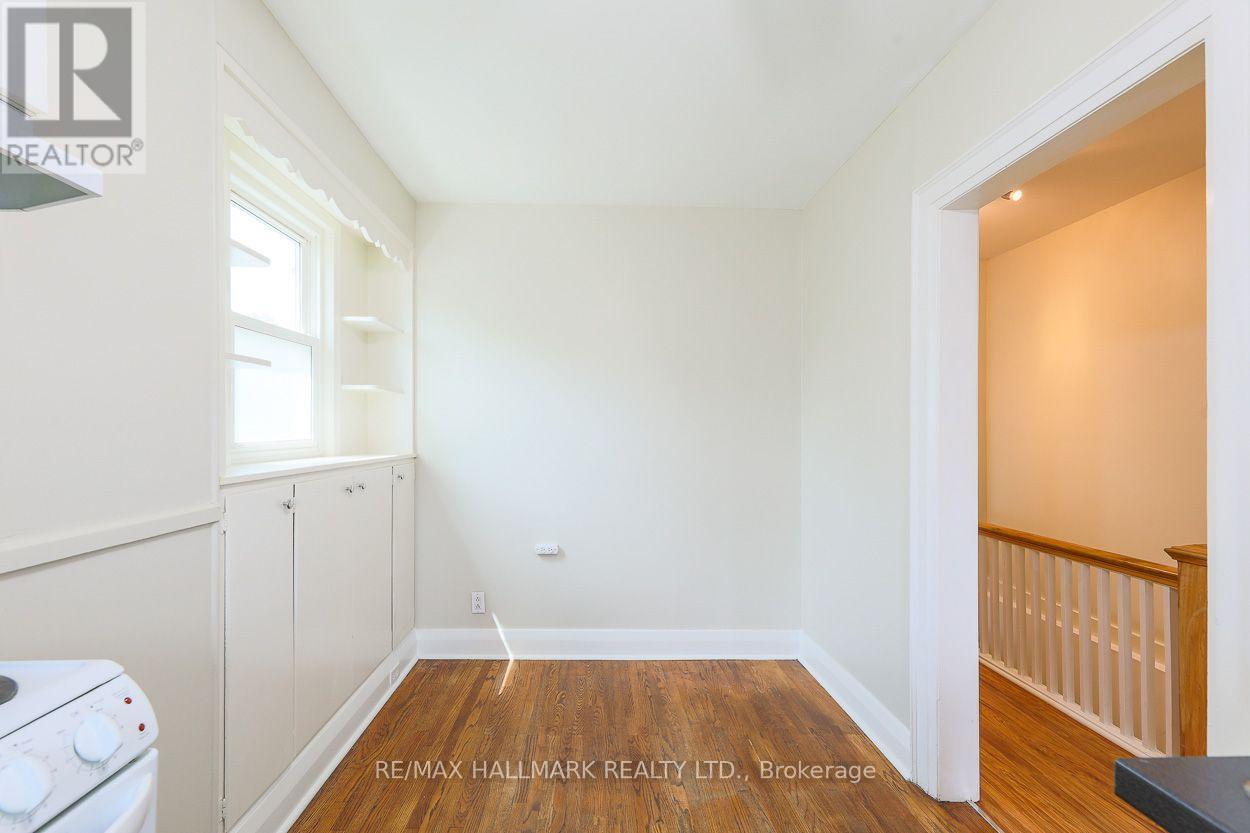 Upper - 2159 Gerrard Street E, Toronto, Ontario  M4E 2C4 - Photo 4 - E13641290