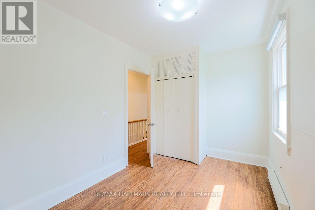 Upper - 2159 Gerrard Street E, Toronto, Ontario  M4E 2C4 - Photo 6 - E13641290