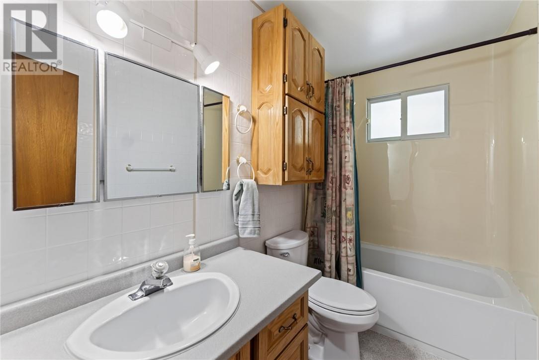 2525 Fournier Drive, Val Caron, Ontario  P3N 1K9 - Photo 32 - 2129606