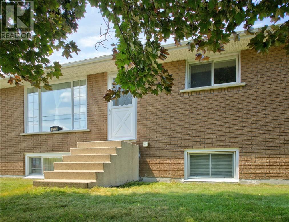 2525 Fournier Drive, Val Caron, Ontario  P3N 1K9 - Photo 4 - 2129606