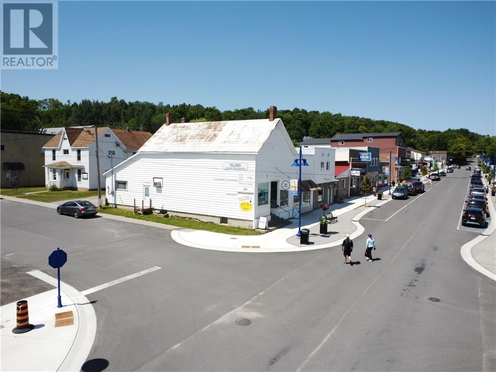 37 Meredith Street, Gore Bay, Ontario  P0P 1H0 - Photo 11 - 2129522