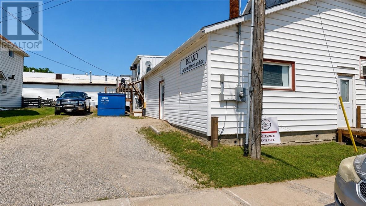 37 Meredith Street, Gore Bay, Ontario  P0P 1H0 - Photo 6 - 2129522