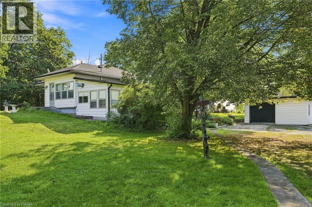 698 York Road, Dundas, Ontario  L9H 5X1 - Photo 4 - 40853545