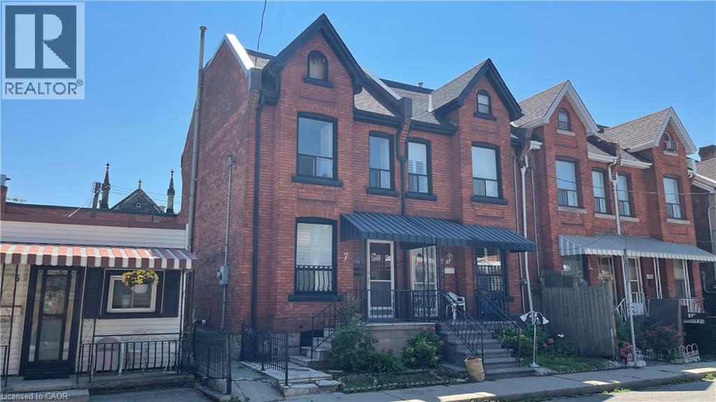 7 SEVERN Street