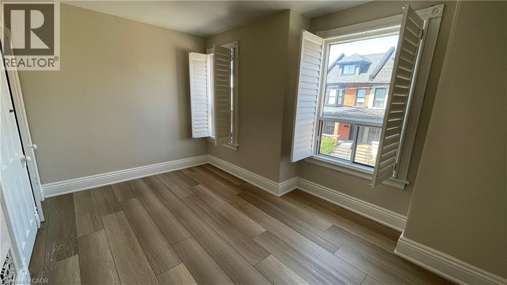 7 Severn Street, Hamilton, Ontario  L8R 2L5 - Photo 3 - 40853318