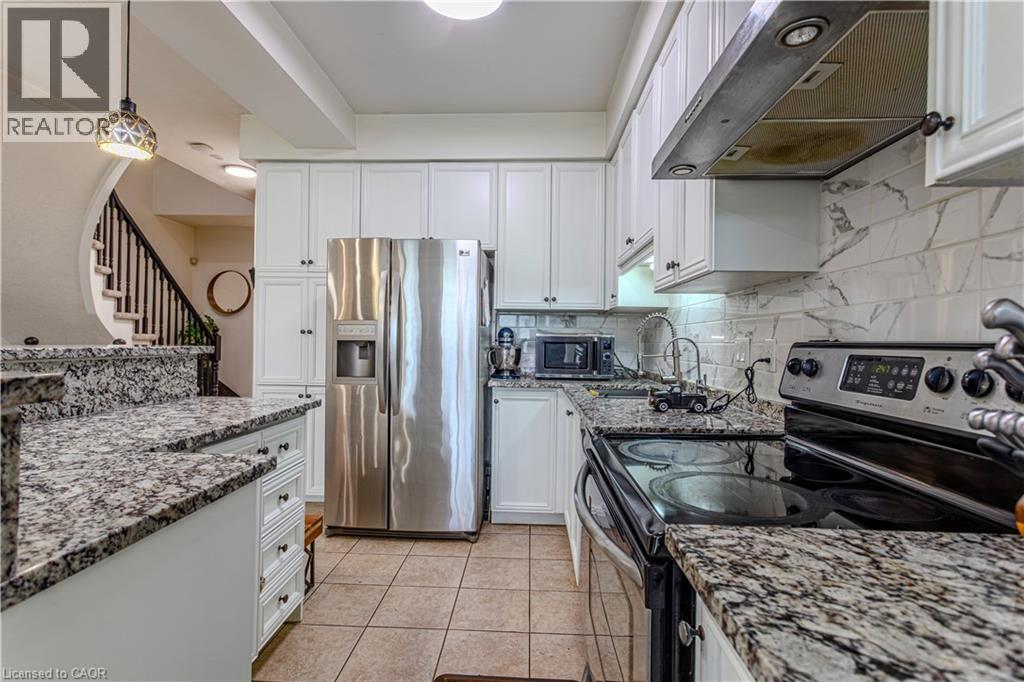 49 Marina Point Crescent N, Hamilton, Ontario  L8E 0E4 - Photo 14 - 40853138