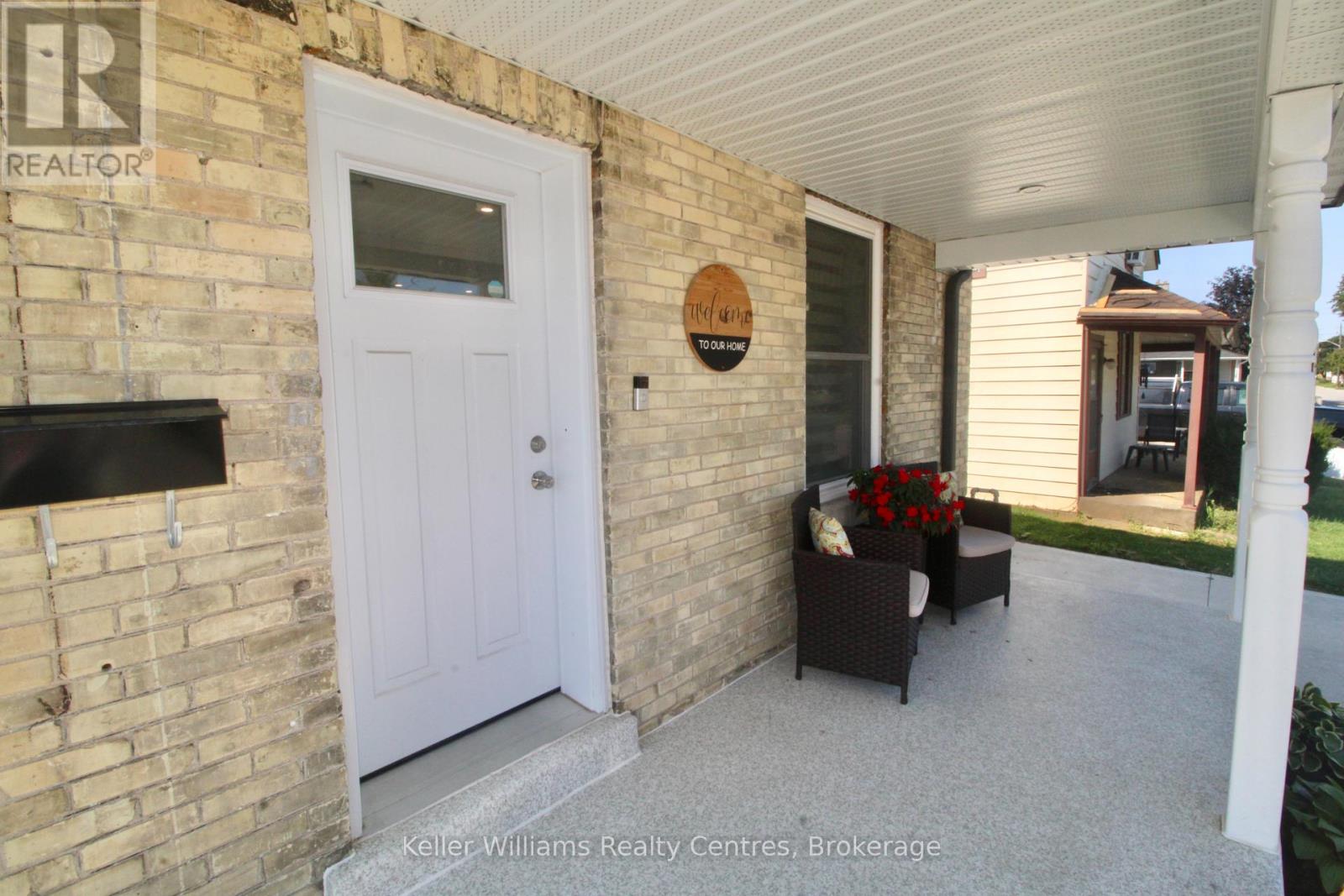 445 11th Street, Hanover, Ontario  N4N 1S8 - Photo 3 - X13641154