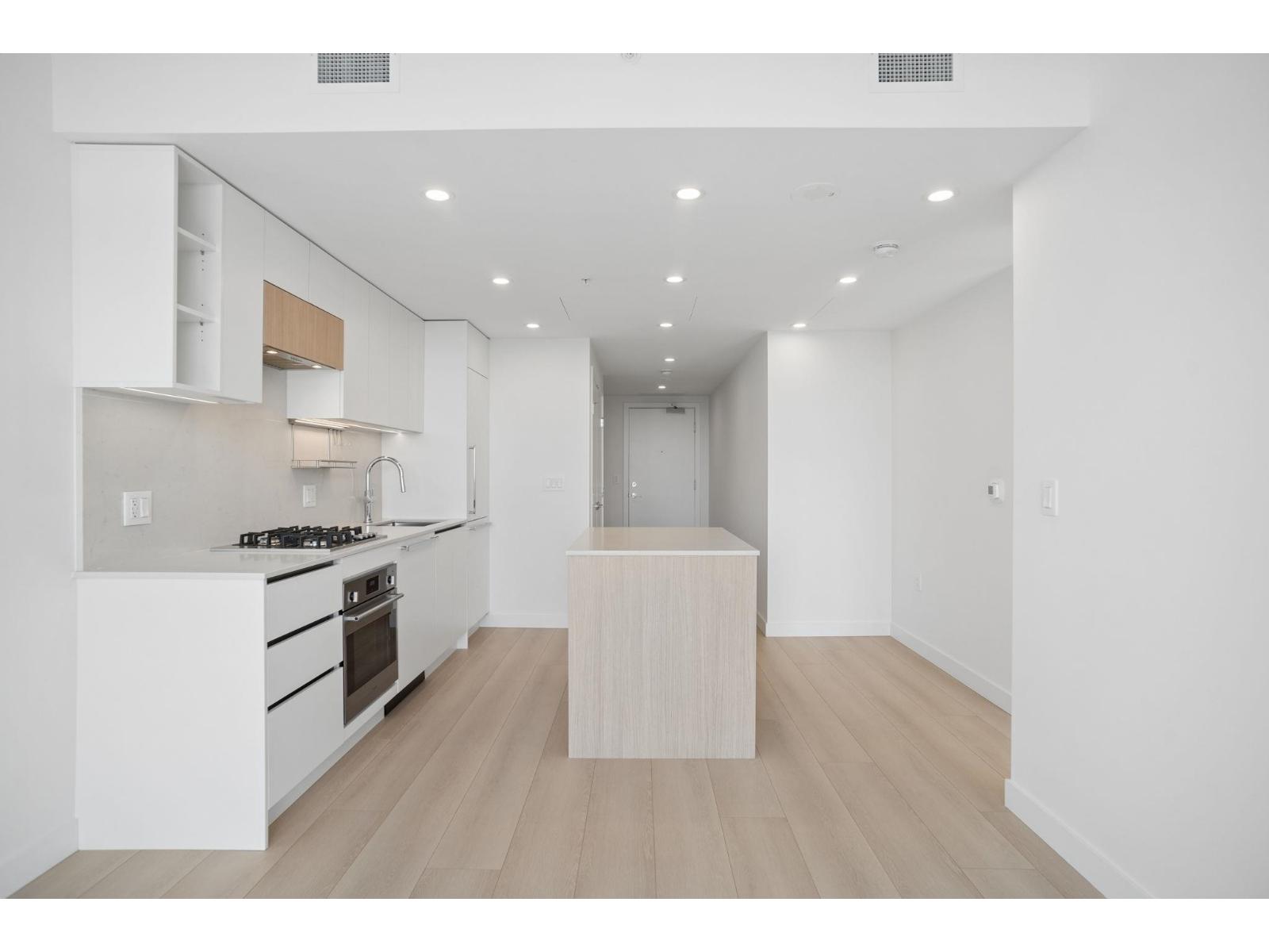 2905 13573 98a Avenue, Surrey, British Columbia  V3T 0X1 - Photo 4 - R3152955