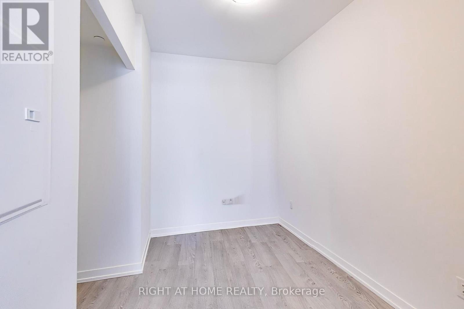208e - 8868 Yonge Street, Richmond Hill, Ontario  L4C 0T4 - Photo 19 - N13641114