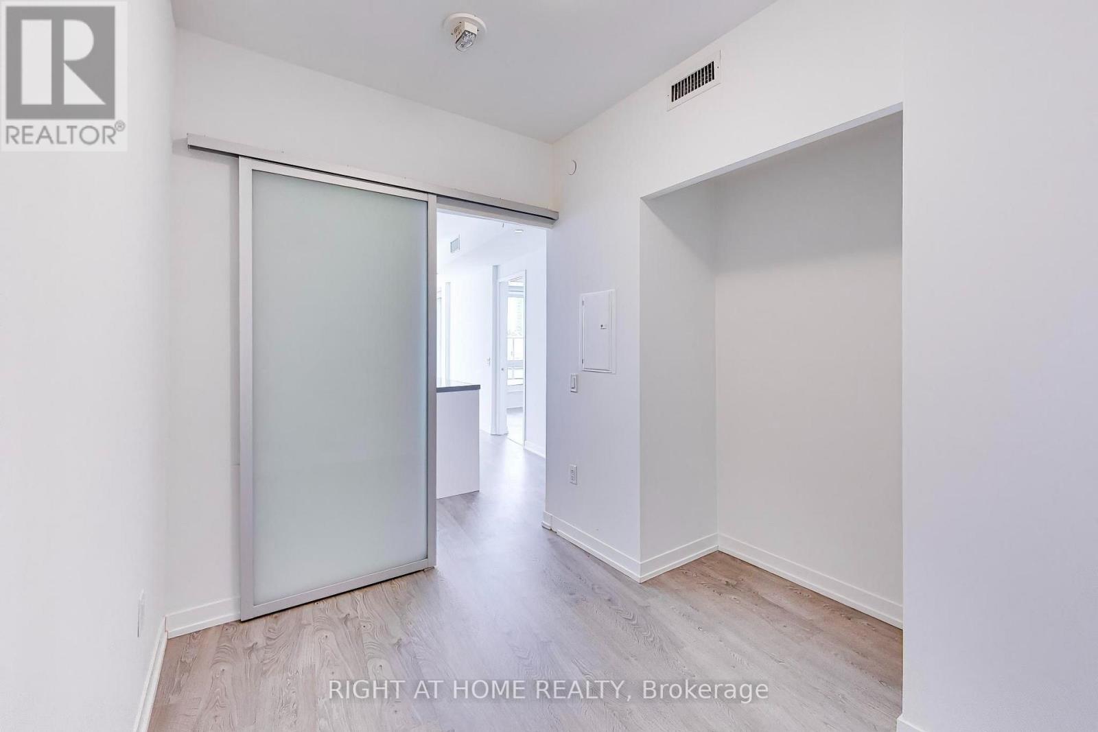 208e - 8868 Yonge Street, Richmond Hill, Ontario  L4C 0T4 - Photo 27 - N13641114