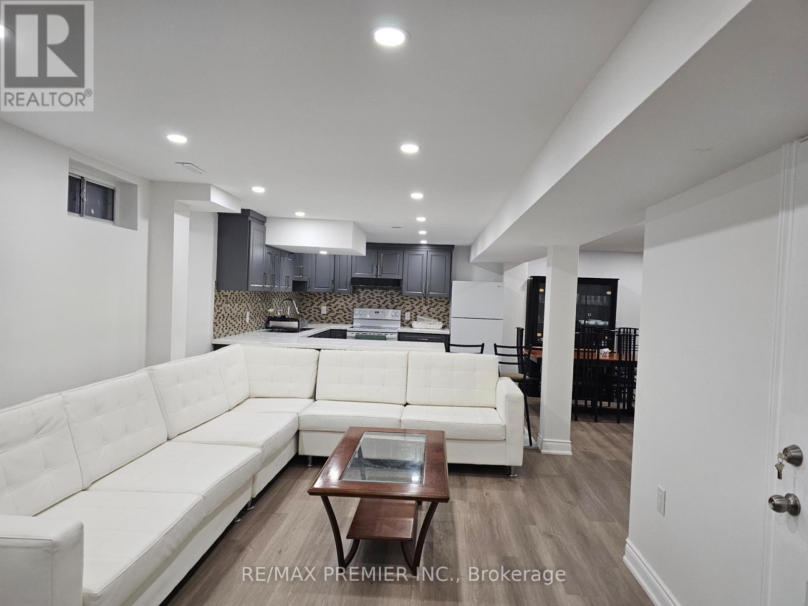 B - Basement - 16 Vineyard Court, Vaughan, Ontario  L4L 5M3 - Photo 10 - N13641202