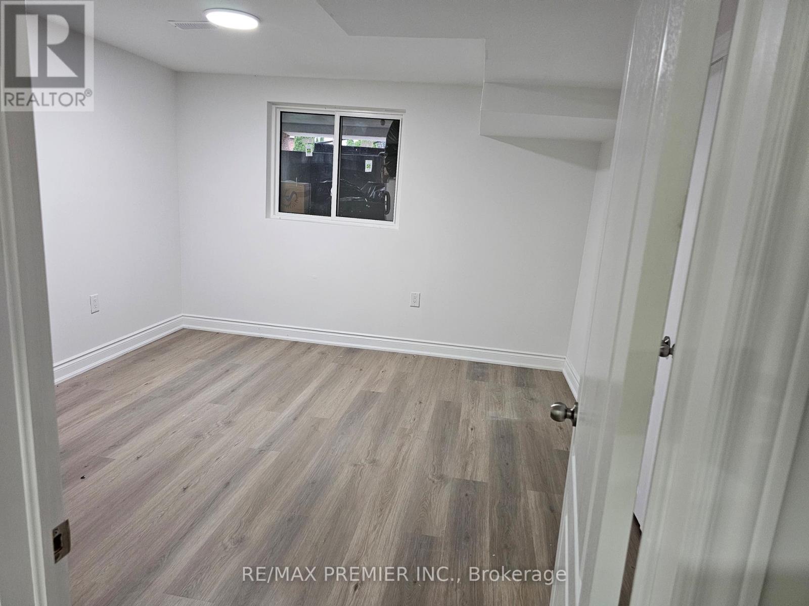 B - Basement - 16 Vineyard Court, Vaughan, Ontario  L4L 5M3 - Photo 11 - N13641202