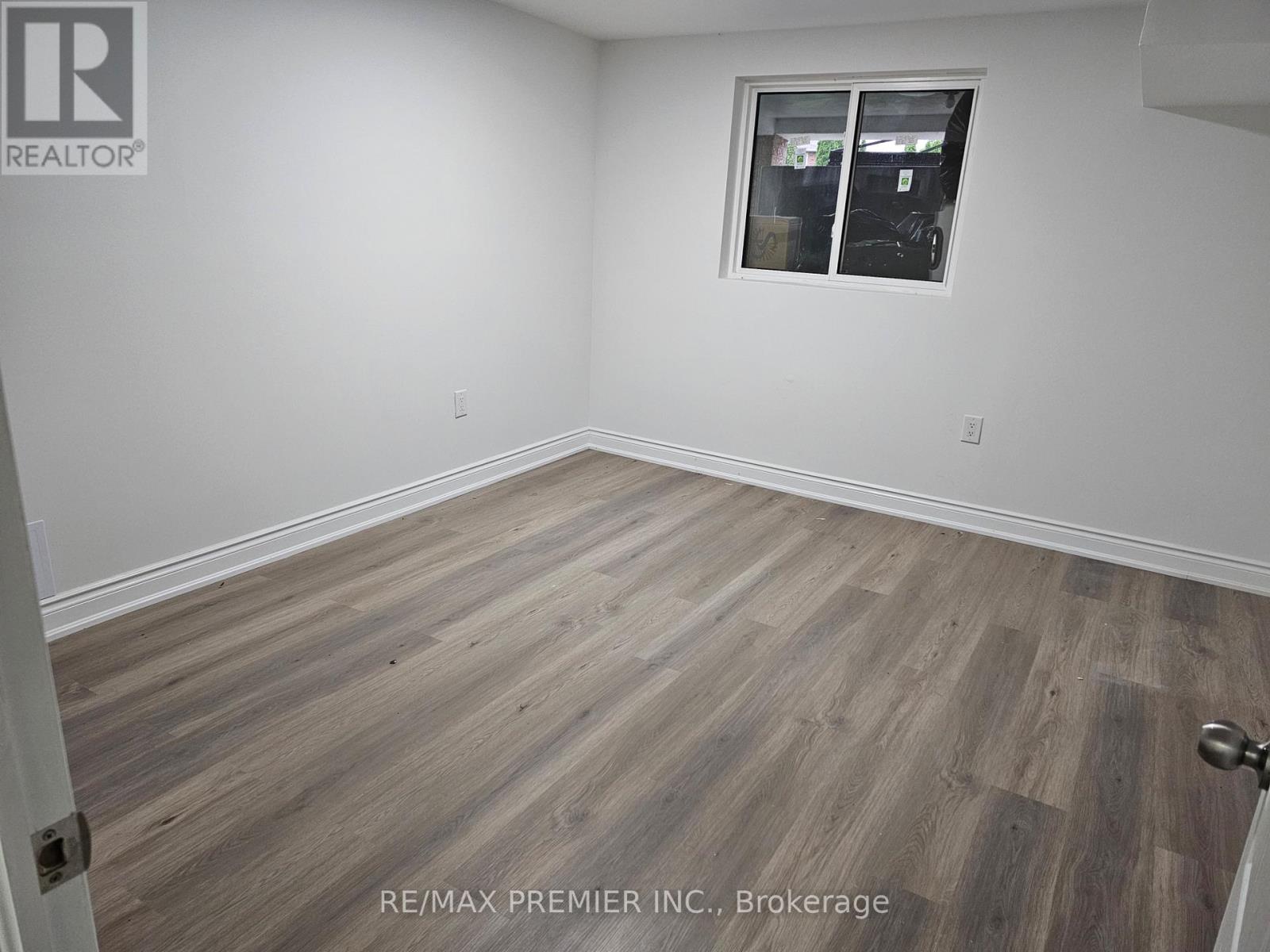 B - Basement - 16 Vineyard Court, Vaughan, Ontario  L4L 5M3 - Photo 8 - N13641202