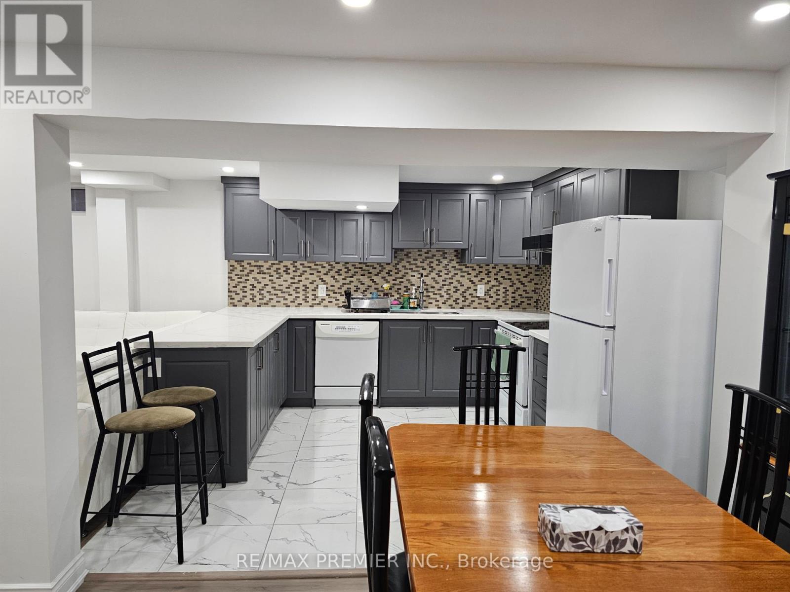 B - Basement - 16 Vineyard Court, Vaughan, Ontario  L4L 5M3 - Photo 9 - N13641202