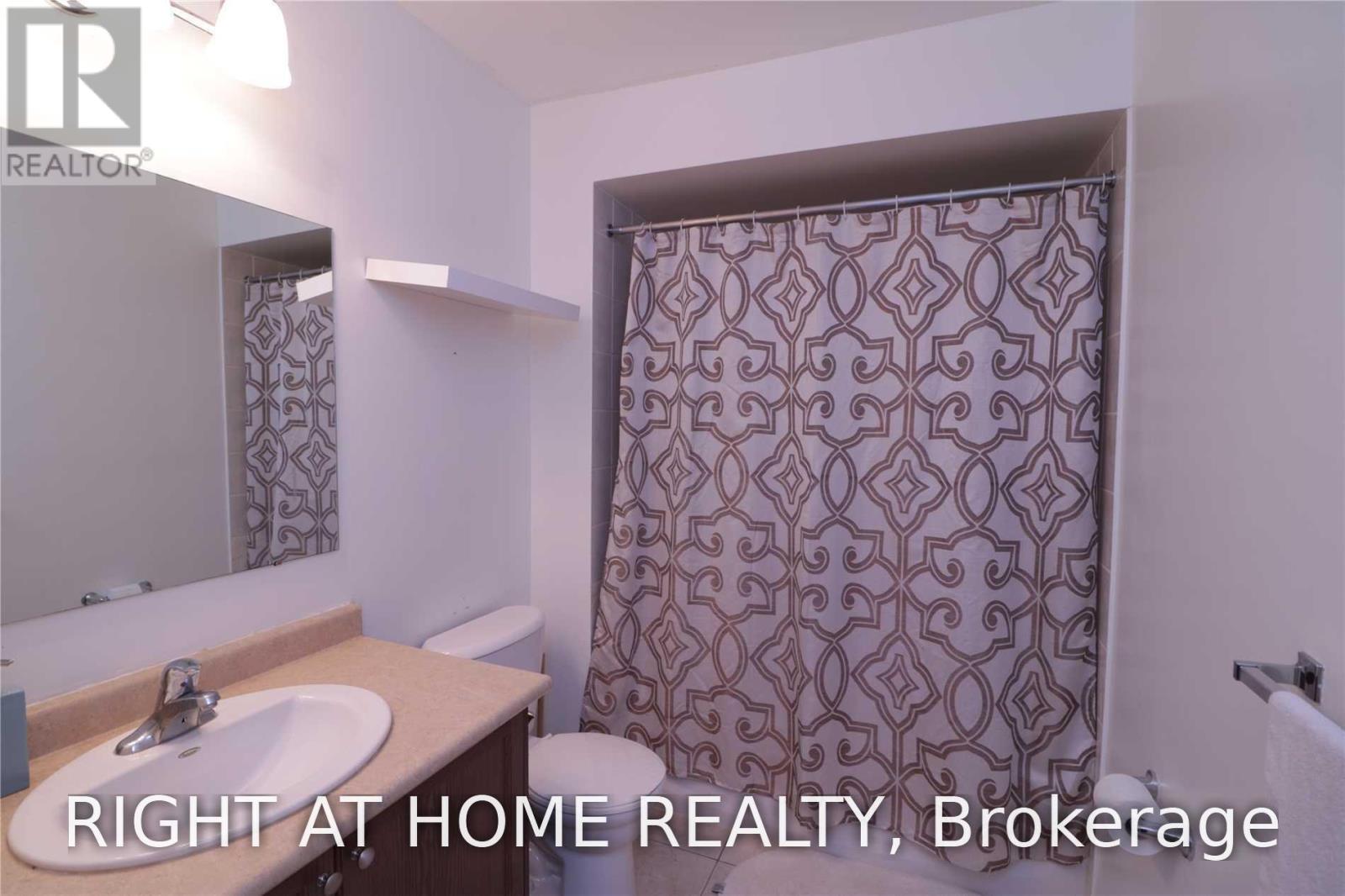 29 New Port Way, Markham, Ontario  L3T 5G3 - Photo 15 - N13641220