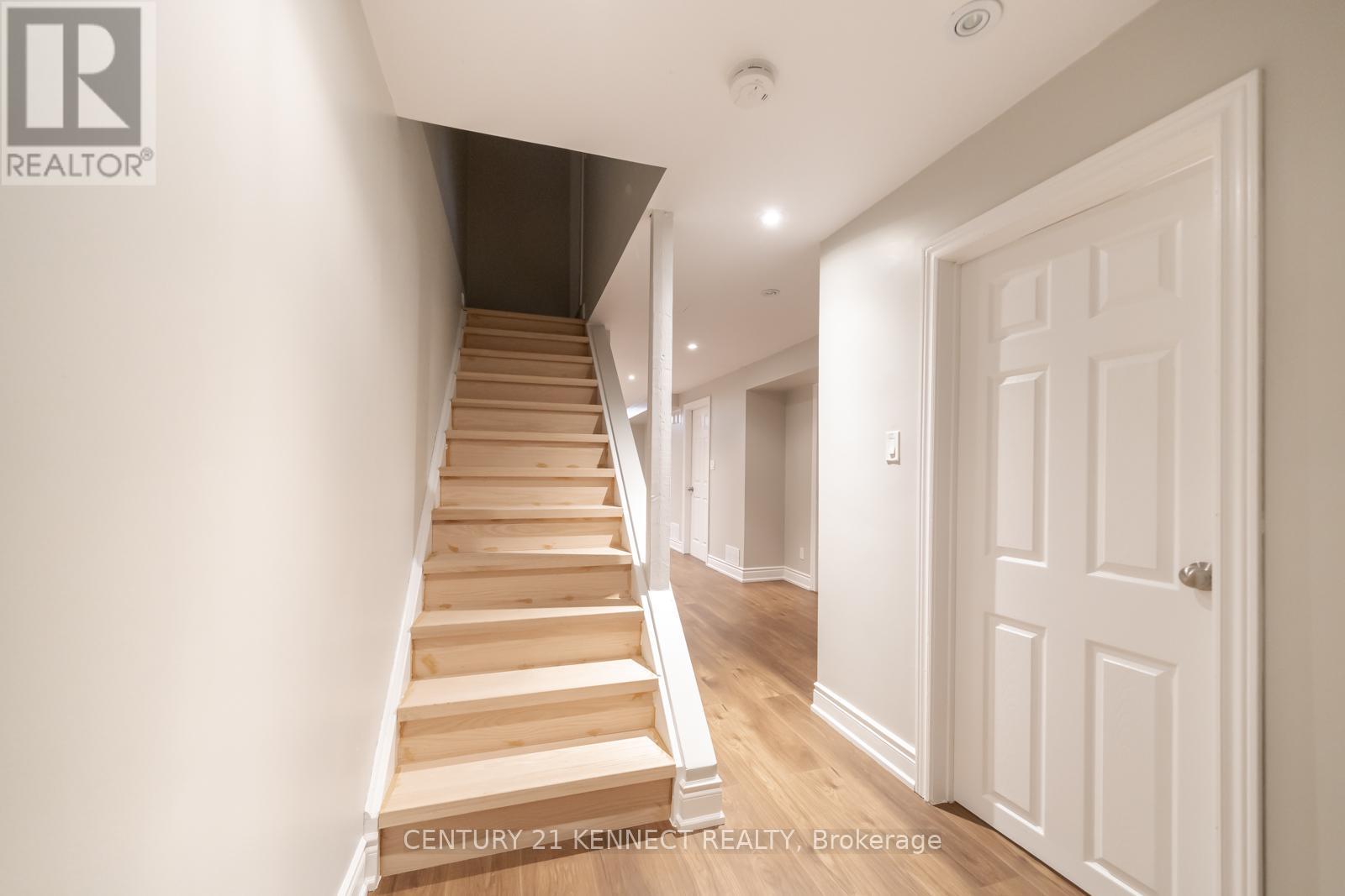 805 Playter Crescent, Newmarket, Ontario  L3X 1W7 - Photo 34 - N13641232