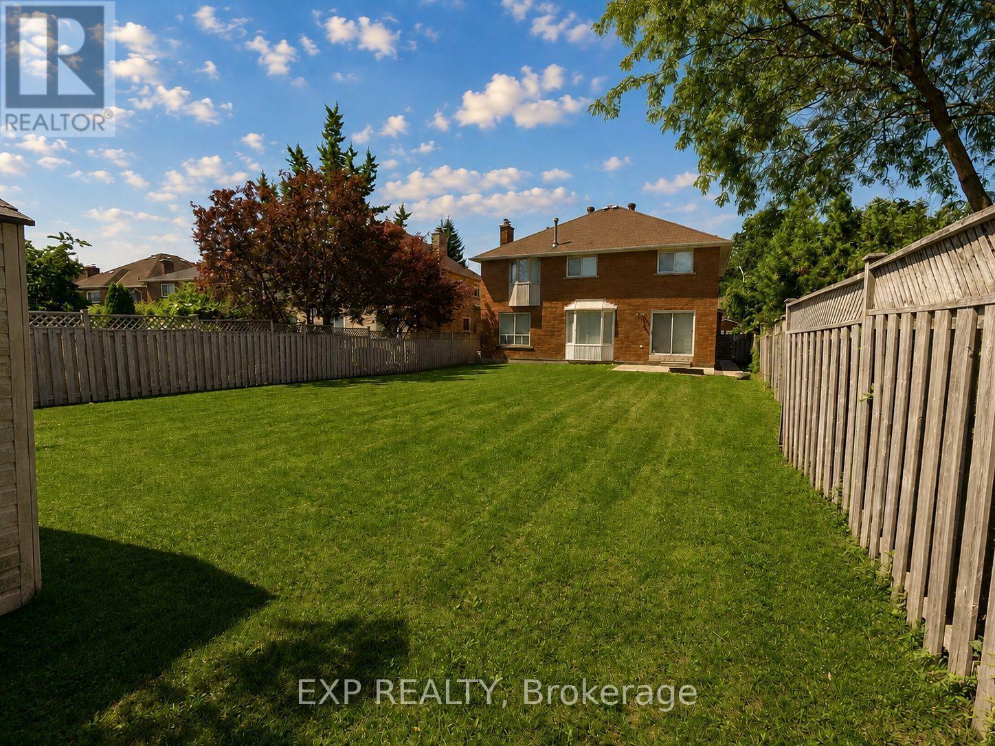 17 Heath Street, Richmond Hill, Ontario  L4B 2B6 - Photo 2 - N13641262