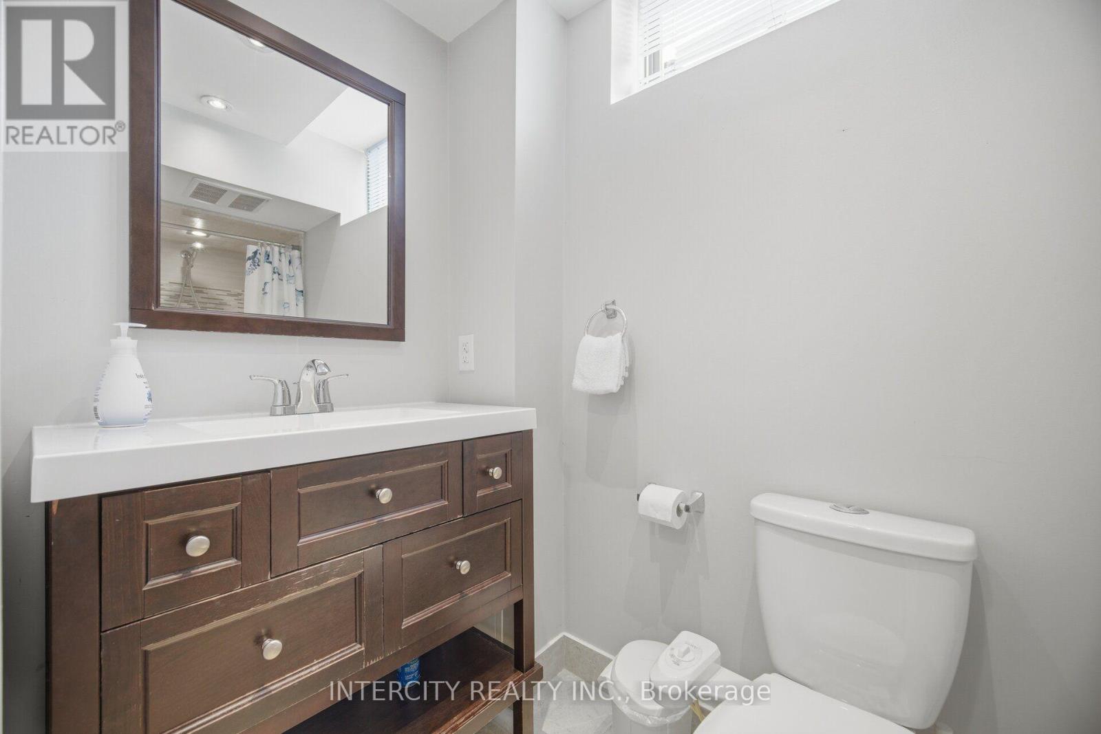64 Coranto Way, Vaughan, Ontario  L4H 3L9 - Photo 16 - N13641286