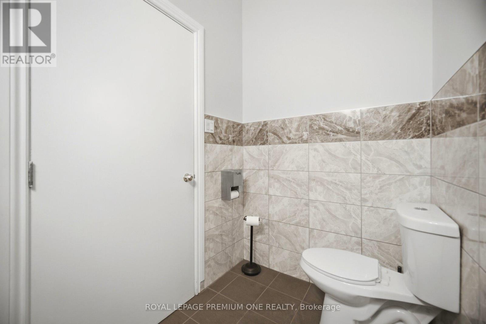 2 - 16 Sims Crescent, Richmond Hill, Ontario  L4B 2P1 - Photo 13 - N13482502