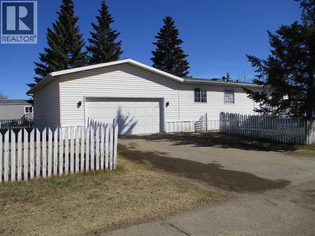 914 2b Street SE, Manning, Alberta  T0H 2M0 - Photo 1 - A2331092