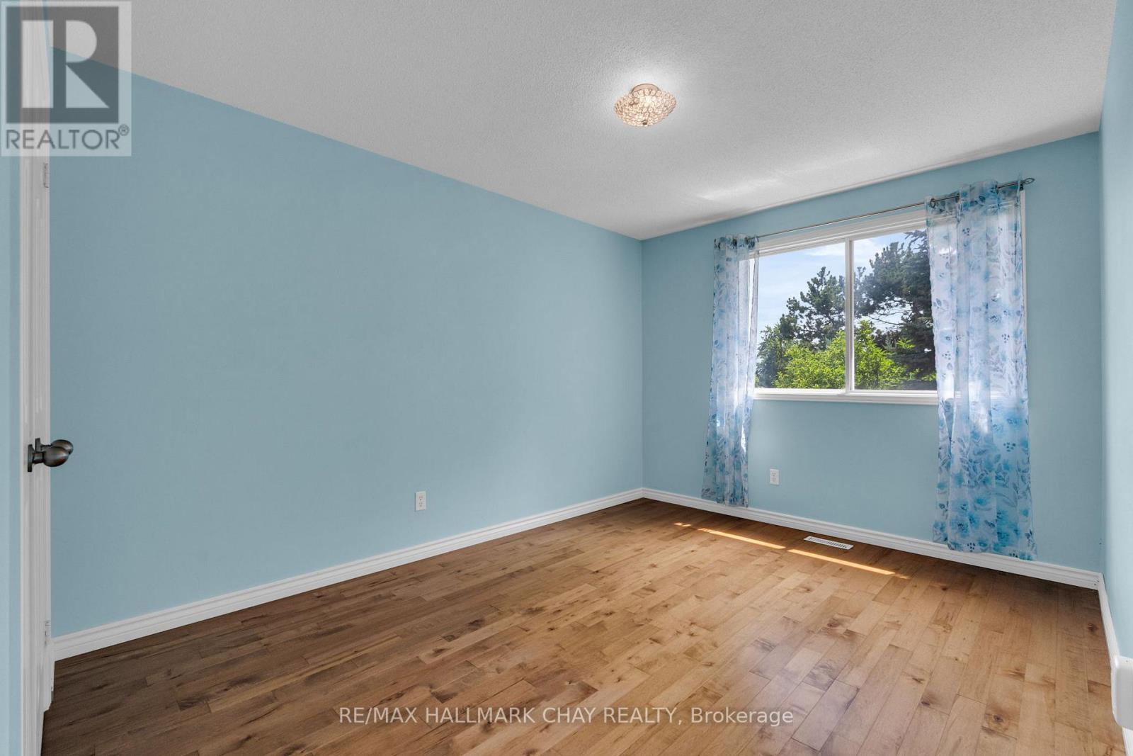 86 Trillium Crescent, Barrie (Allandale Heights), Ontario  L4N 5K3 - Photo 19 - S13641180