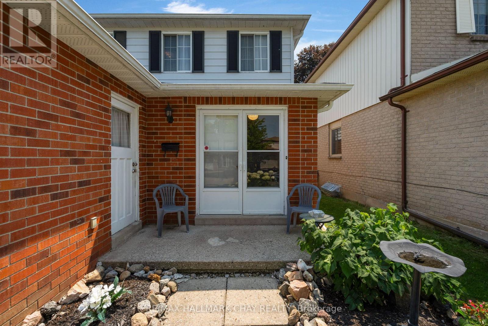 86 Trillium Crescent, Barrie (Allandale Heights), Ontario  L4N 5K3 - Photo 4 - S13641180