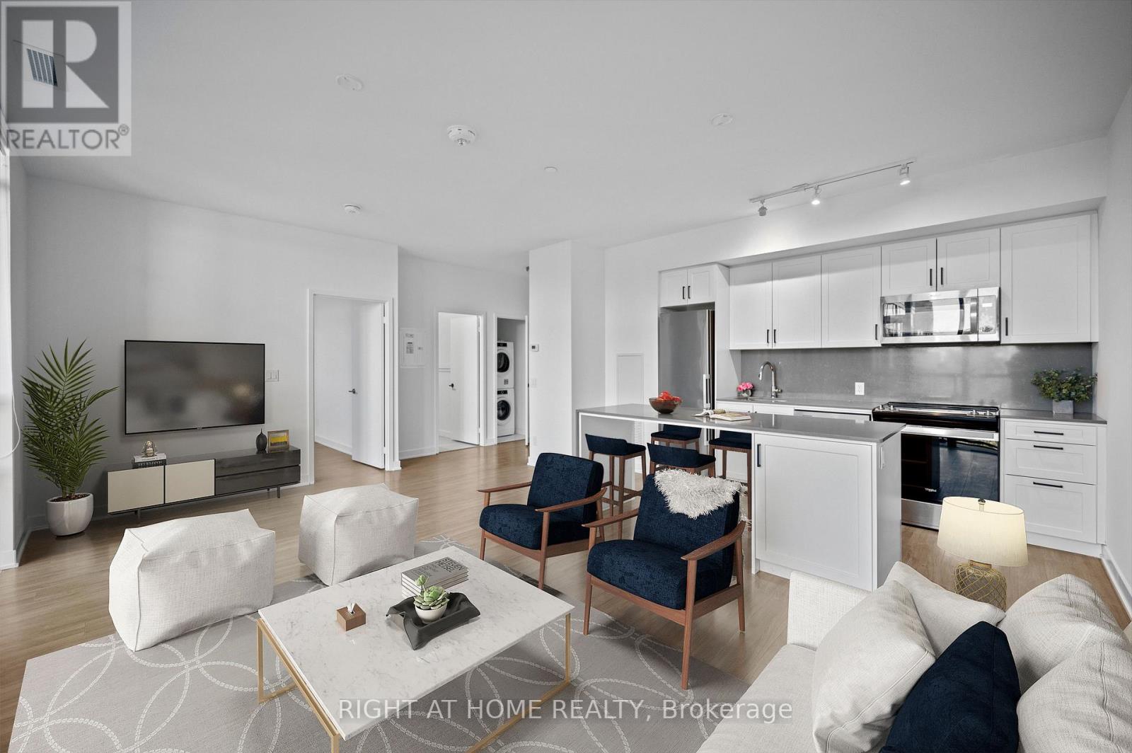 630 - 681 YONGE STREET, barrie (painswick south), Ontario