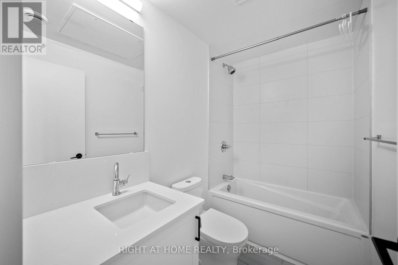 630 - 681 Yonge Street, Barrie (Painswick South), Ontario  L9J 0K1 - Photo 7 - S13641192