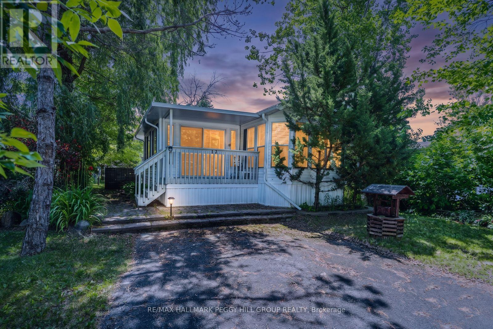 13 Huron Circle, Wasaga Beach, Ontario  L9Z 1X7 - Photo 1 - S13641194