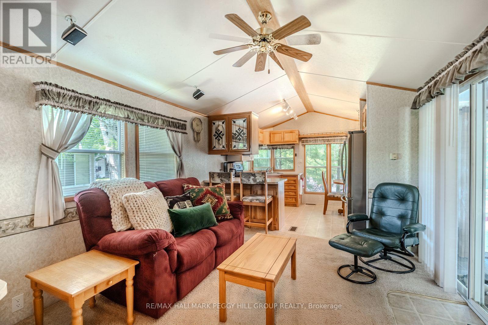 13 Huron Circle, Wasaga Beach, Ontario  L9Z 1X7 - Photo 5 - S13641194