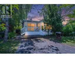13 HURON CIRCLE, Wasaga Beach, Ontario