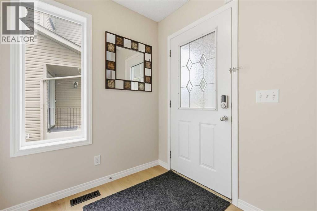 16 Evansbrooke Rise, Calgary, Alberta  T3P 1C6 - Photo 5 - A2322257