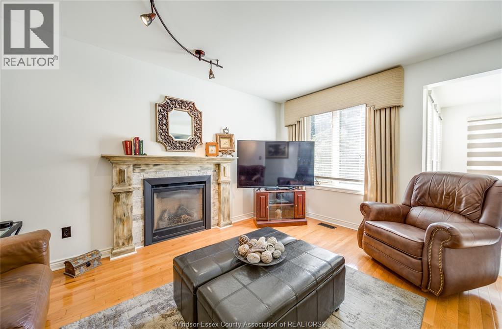 2485 Youngstown Street, Windsor, Ontario  N9E 4L7 - Photo 11 - 26018112