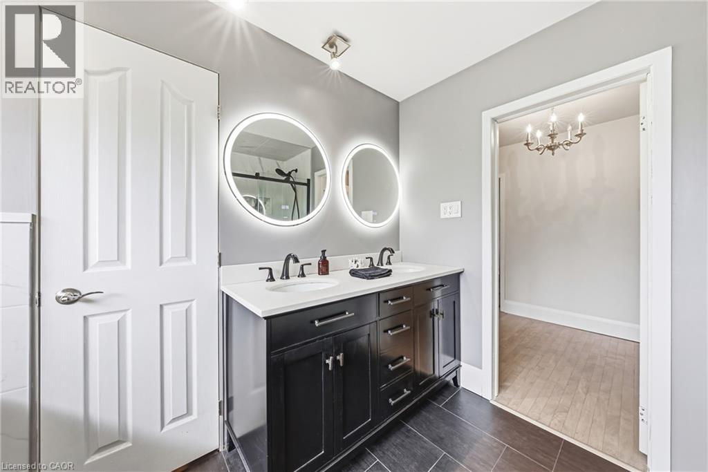 364 Fennell Avenue W, Hamilton, Ontario  L9C 1G4 - Photo 24 - 40852850