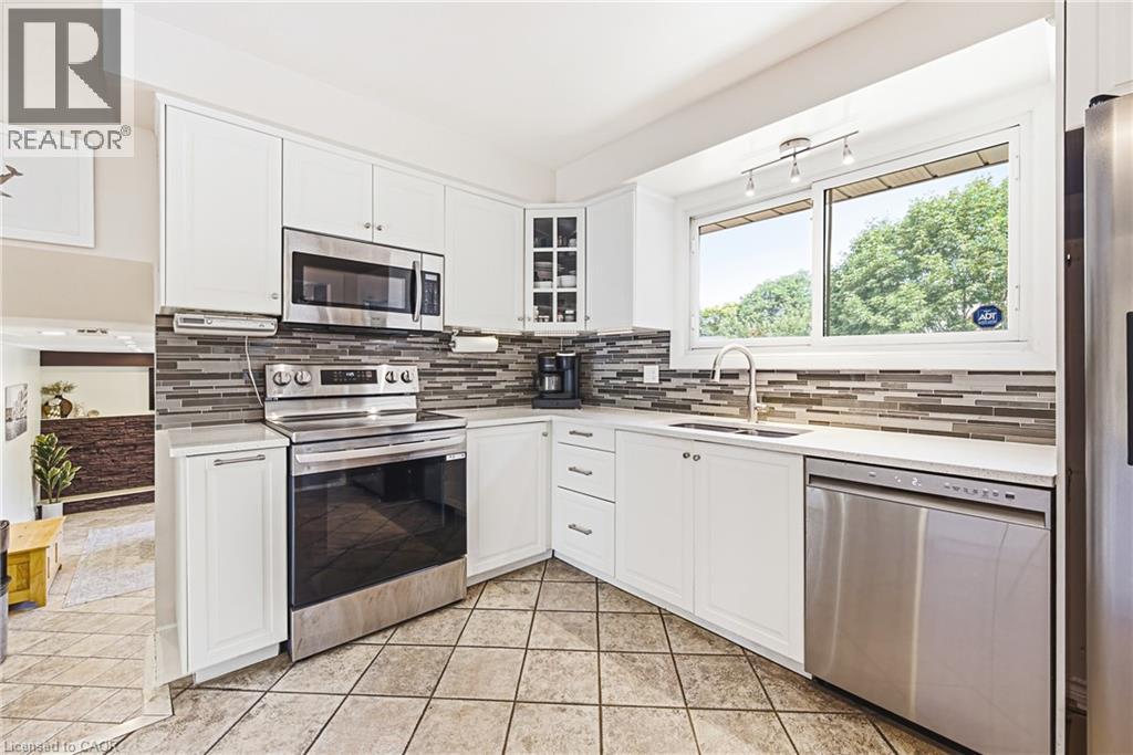 364 Fennell Avenue W, Hamilton, Ontario  L9C 1G4 - Photo 8 - 40852850