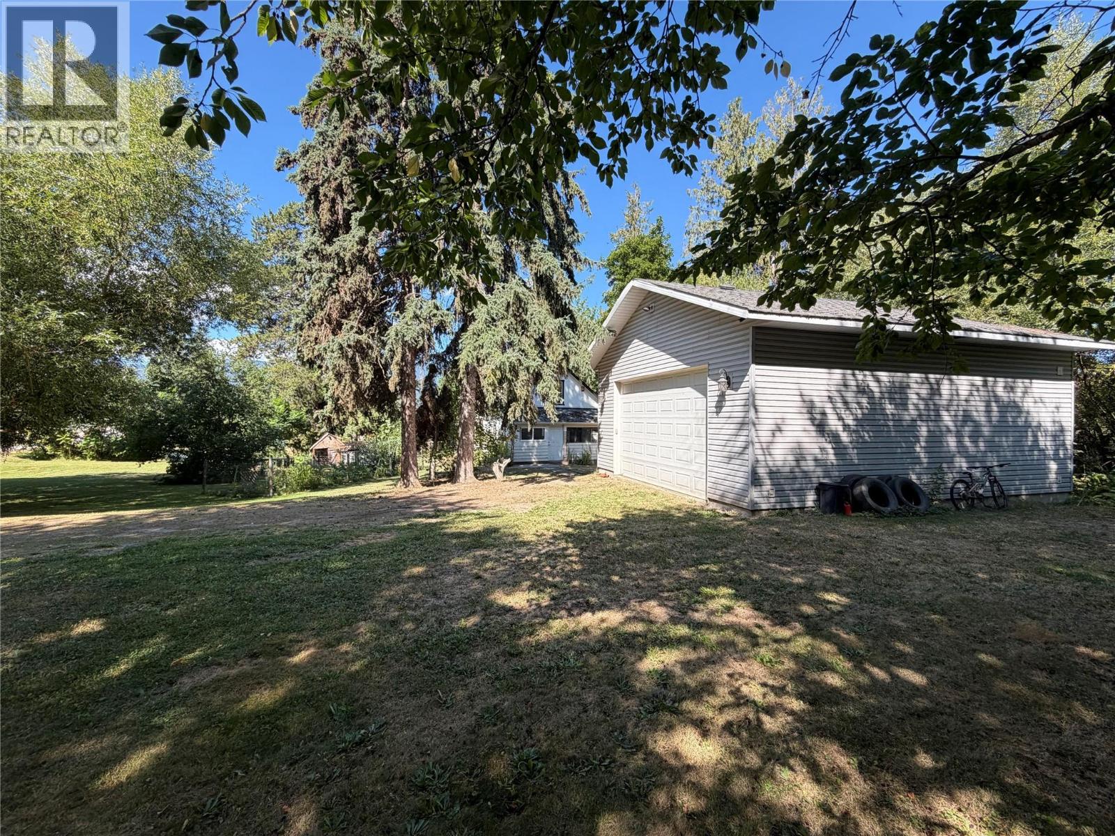 2370 Lakeshore Road NE, Salmon Arm, British Columbia  V1E 3X9 - Photo 34 - 10388496