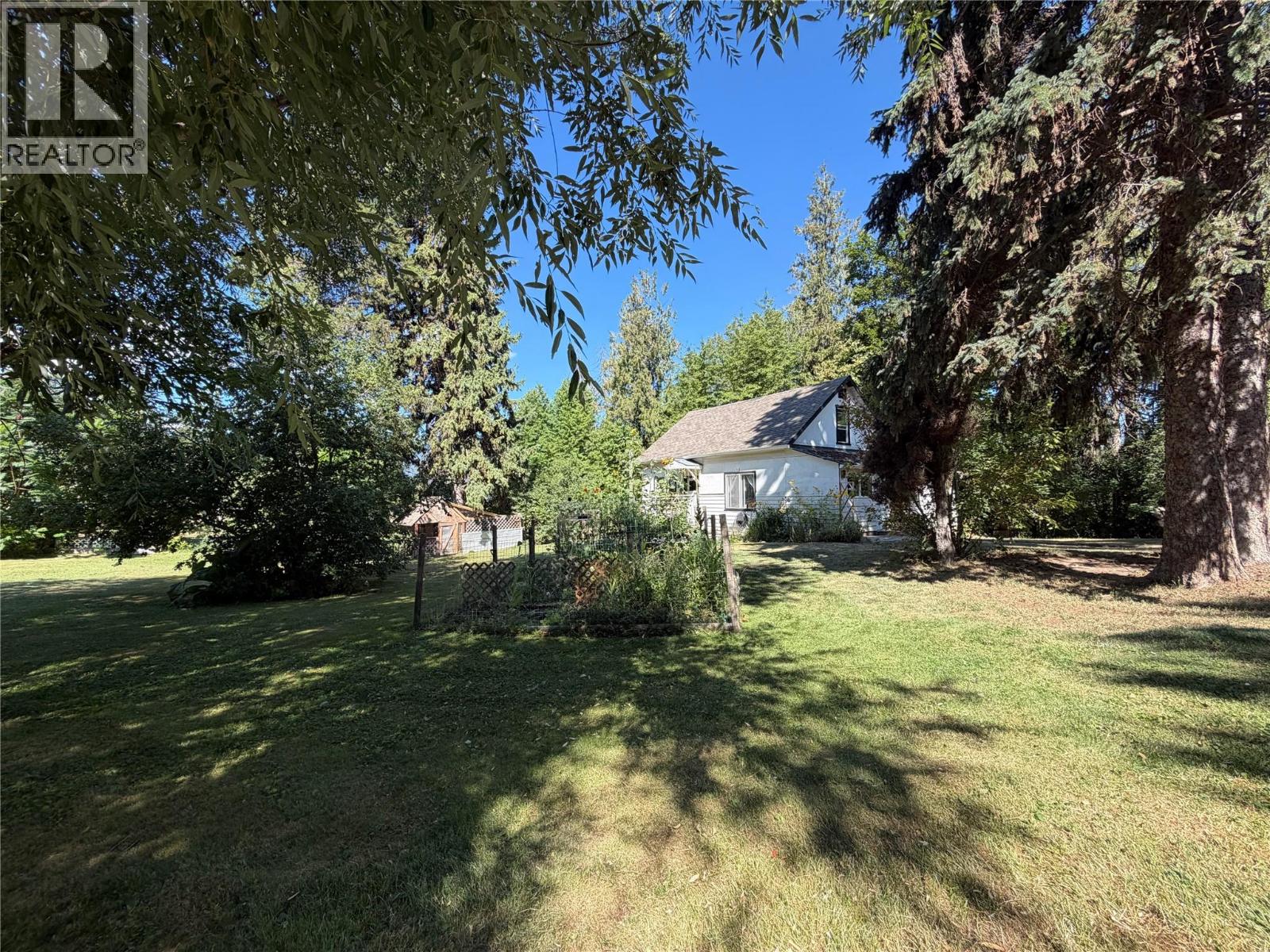 2370 Lakeshore Road NE, Salmon Arm, British Columbia  V1E 3X9 - Photo 24 - 10388496