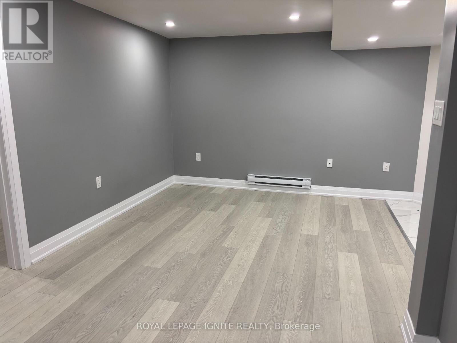 308 Callaghan Crescent, Oakville, Ontario  L6H 5H6 - Photo 6 - W13641092