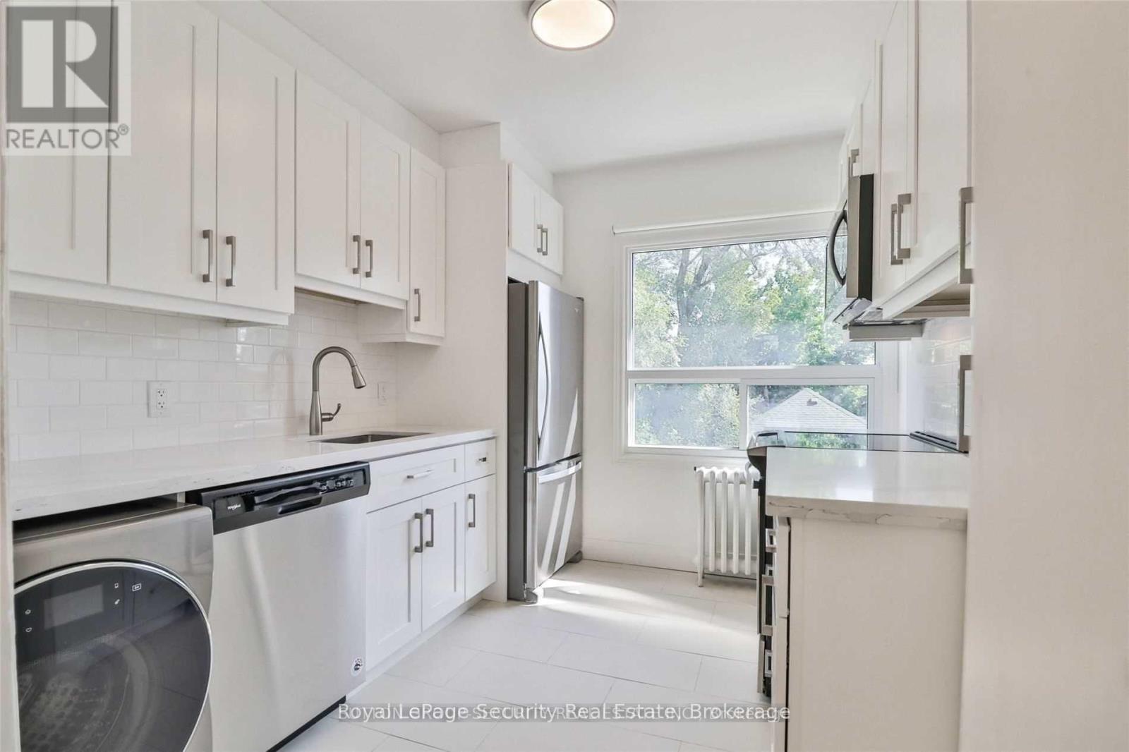 2 - 3317 Lake Shore Boulevard W, Toronto, Ontario  M8W 1M8 - Photo 12 - W13641130