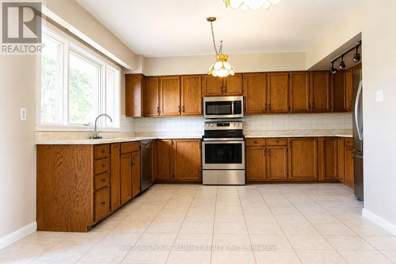 20 Havenridge Drive, Toronto, Ontario  M9P 3M4 - Photo 27 - W13641146