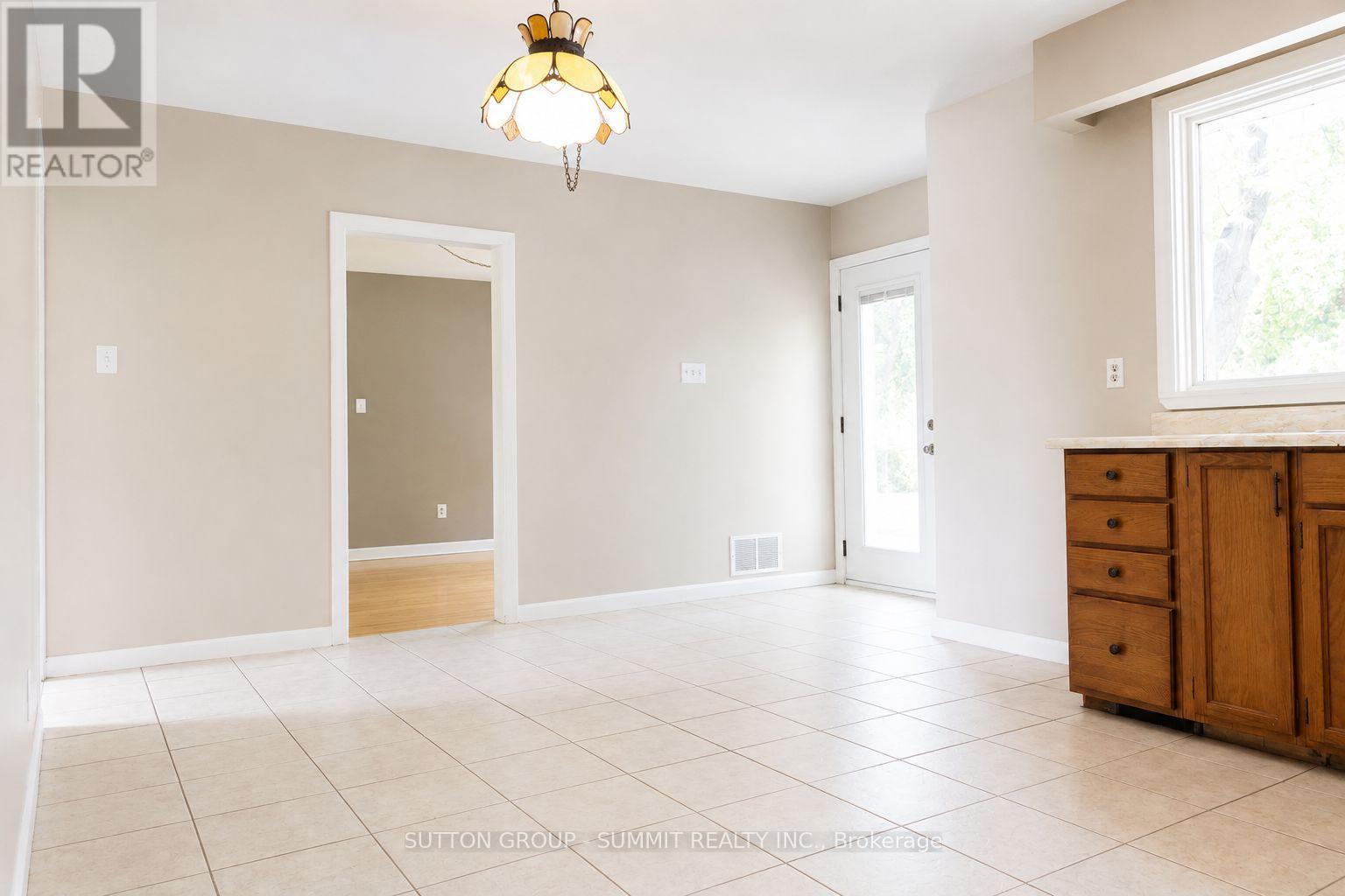 20 Havenridge Drive, Toronto, Ontario  M9P 3M4 - Photo 32 - W13641146