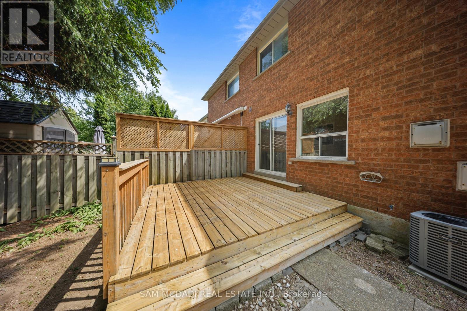 3847 Densbury Drive, Mississauga, Ontario  L5N 6Z3 - Photo 35 - W13641156