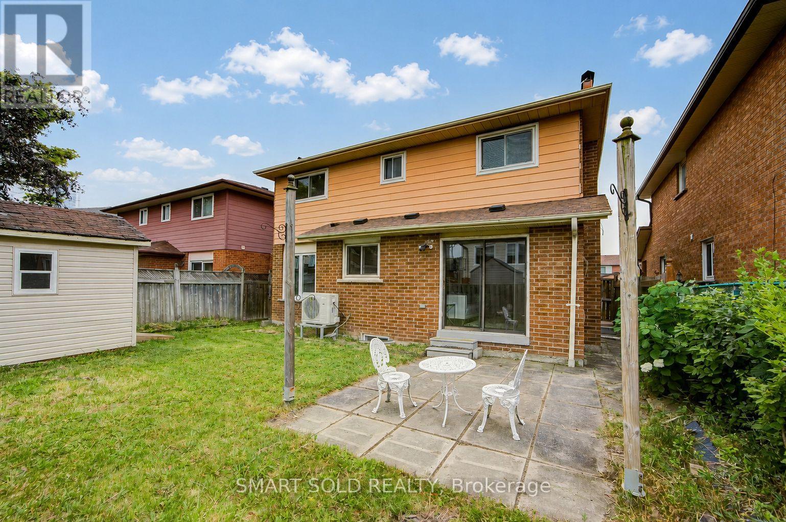 837 Queensbridge Drive, Mississauga, Ontario  L5C 3K3 - Photo 41 - W13641160