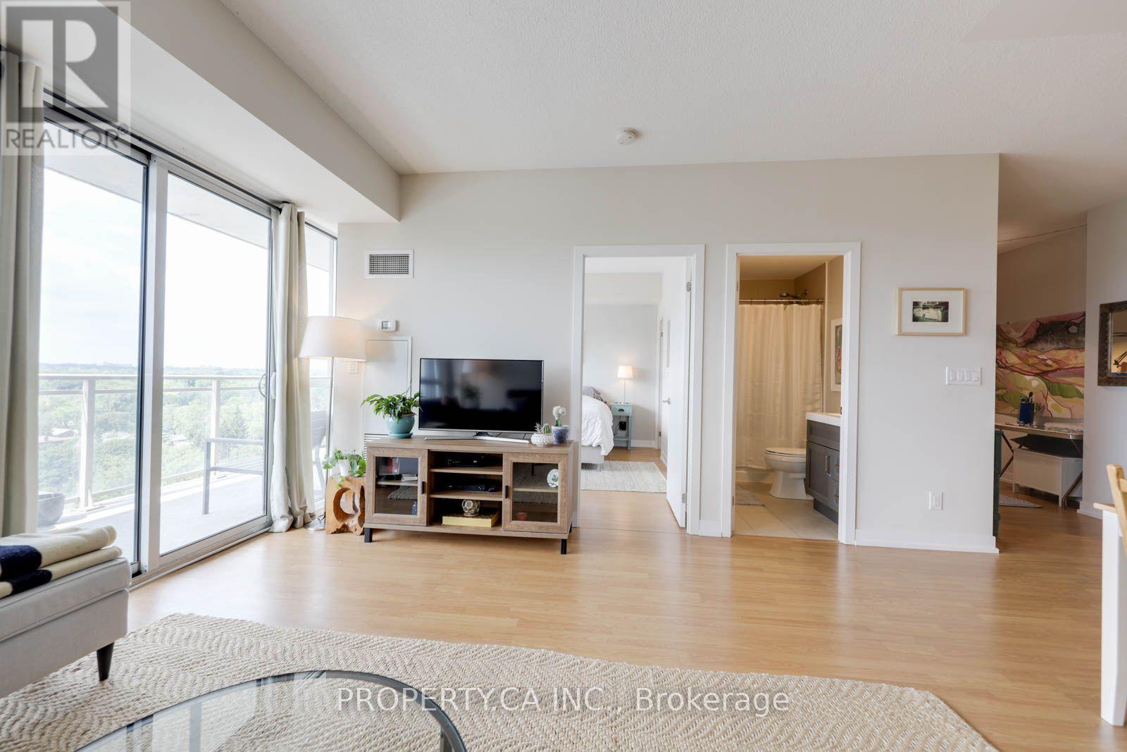 1101 - 5101 Dundas Street W, Toronto, Ontario  M9A 1C1 - Photo 5 - W13641166